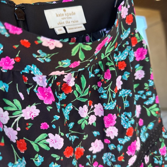 Kate Spade Black Multi-Colored Floral Silk Tiered Mini Skirt W/ Eyelet Trim ♠️ - Picture 3 of 4